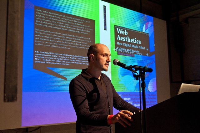Vito Campanelli- 'Book Launch: Web Aesthetics'. Photo by Anne Helmond.